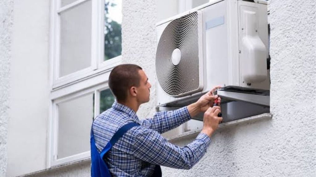How to Tell if Air Conditioner Is Low on Freon
