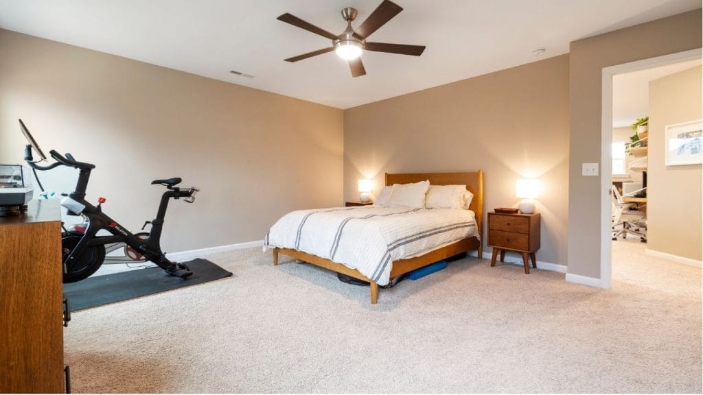 How to Stop Ceiling Fan From Humming