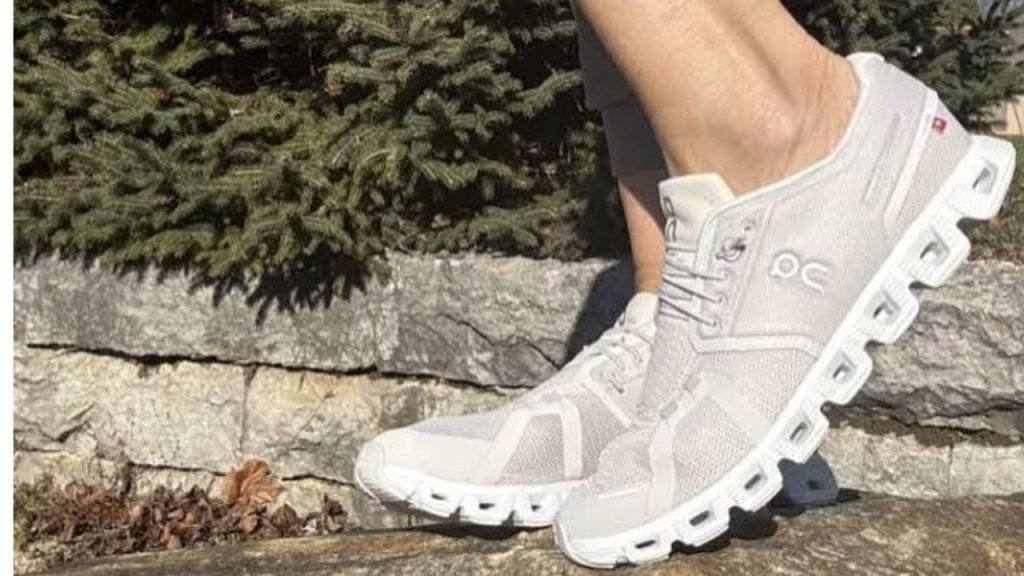 How to Wash on Cloud Shoes in Washing Machine