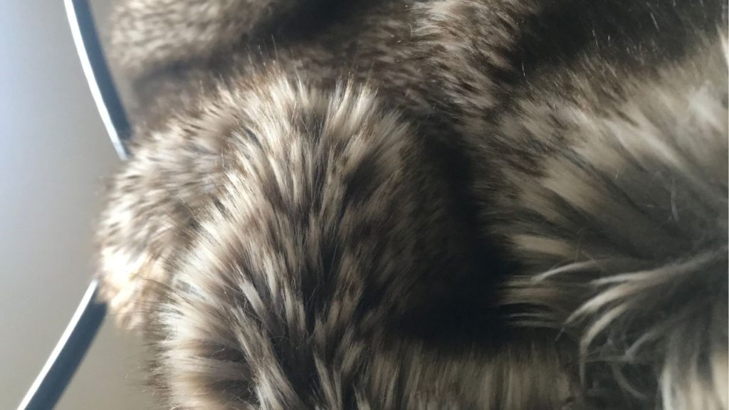 How to Wash Faux Fur Blanket in Washing Machine