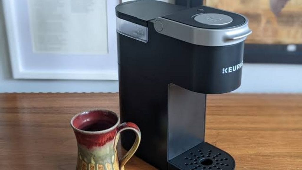 How to Turn on a Keurig Coffee Maker
