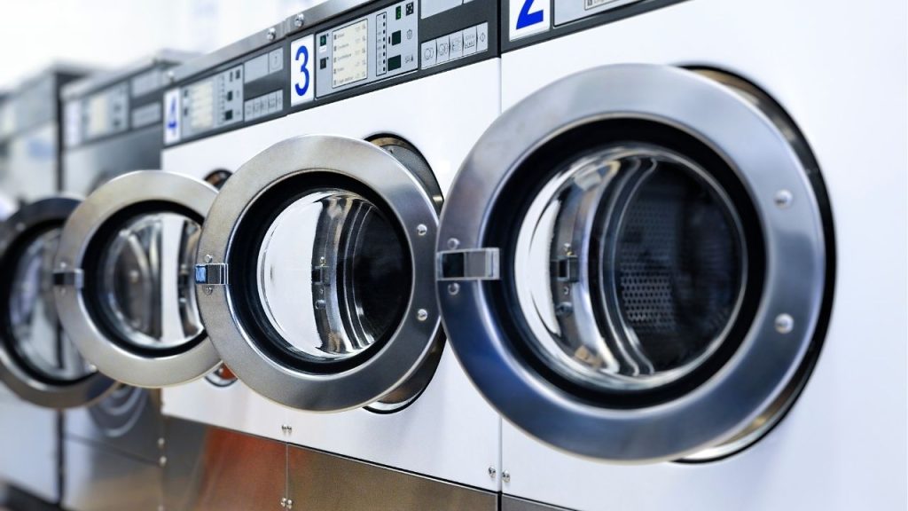 How to Use Laundromat Washing Machine