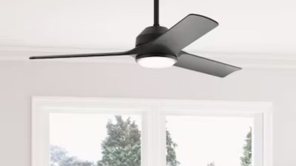 How to Reverse Hunter Ceiling Fan