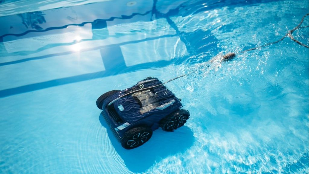 How to Use Vacuum Pool Cleaner